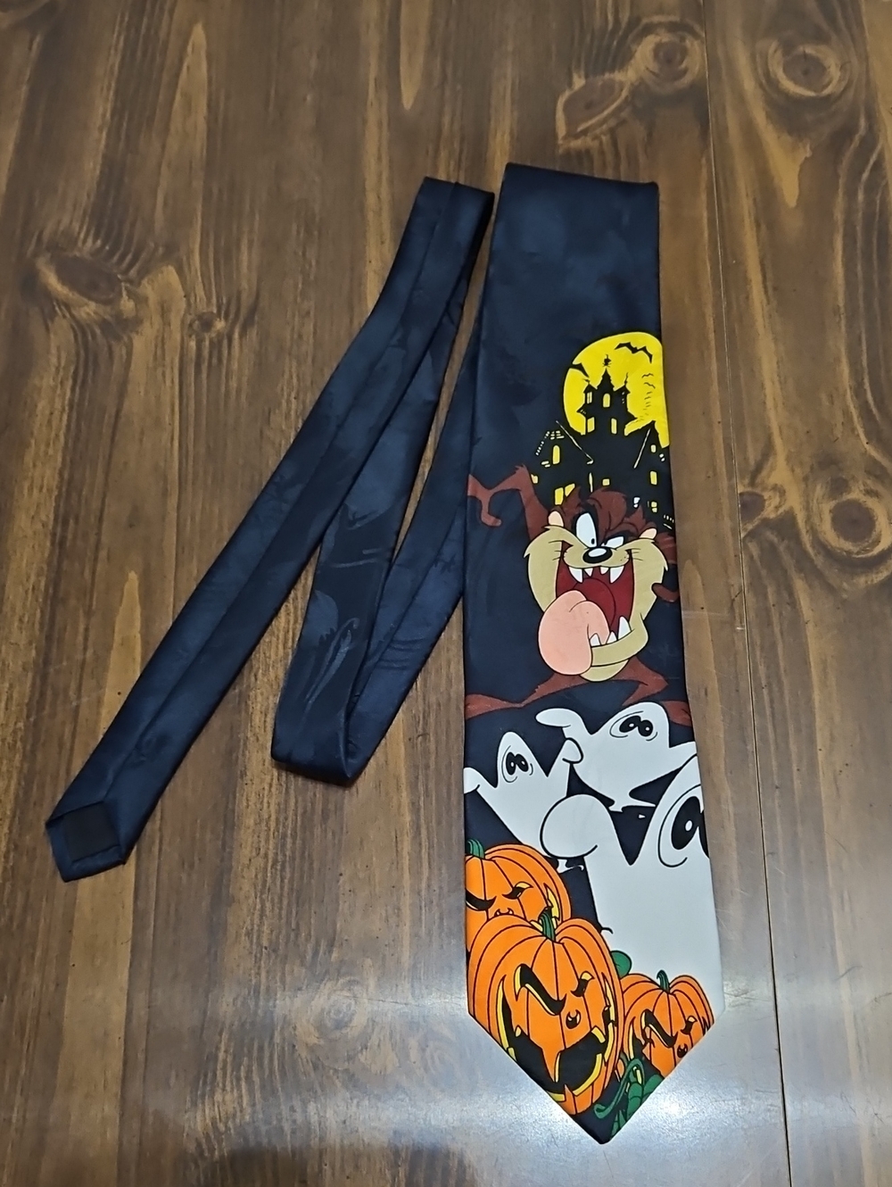 Vintage 1996 Looney Tunes Mania Taz Tasmanian Devil Halloween Necktie